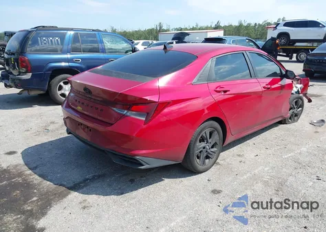 2022 Hyundai Elantra Sel z USA, uszkodzony, nr VIN KMHLS4AG2NU322046